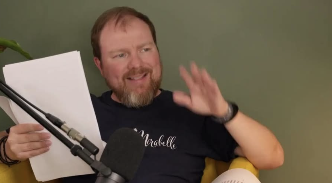 Robert bei Pflegebums, ausgestreckte Hand